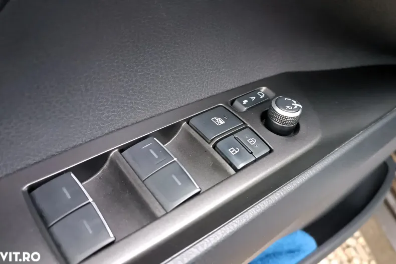 Toyota Camry din 2022 cu 125.468 km - oferta TOY145056 - foto 9