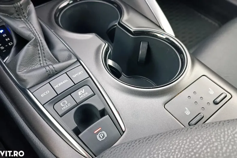 Toyota Camry din 2022 cu 125.468 km - oferta TOY145056 - foto 20