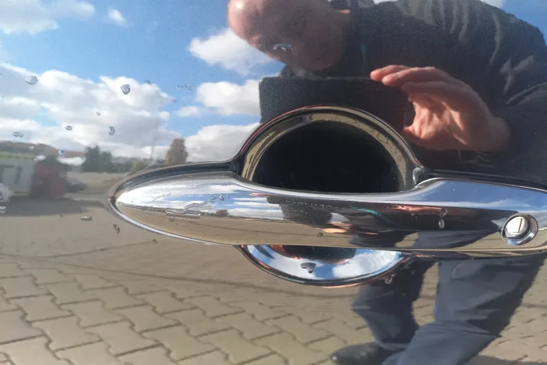 Toyota Yaris din 2020 cu 93.964 km - oferta TOY145061 - foto 13