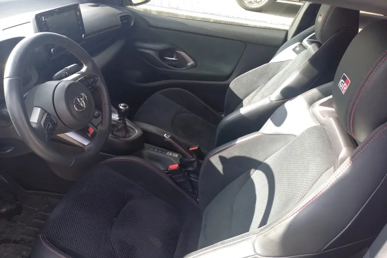 Toyota Yaris din 2020 cu 93.964 km - oferta TOY145061 - foto 15