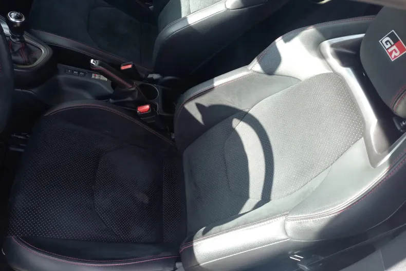 Toyota Yaris din 2020 cu 93.964 km - oferta TOY145061 - foto 16