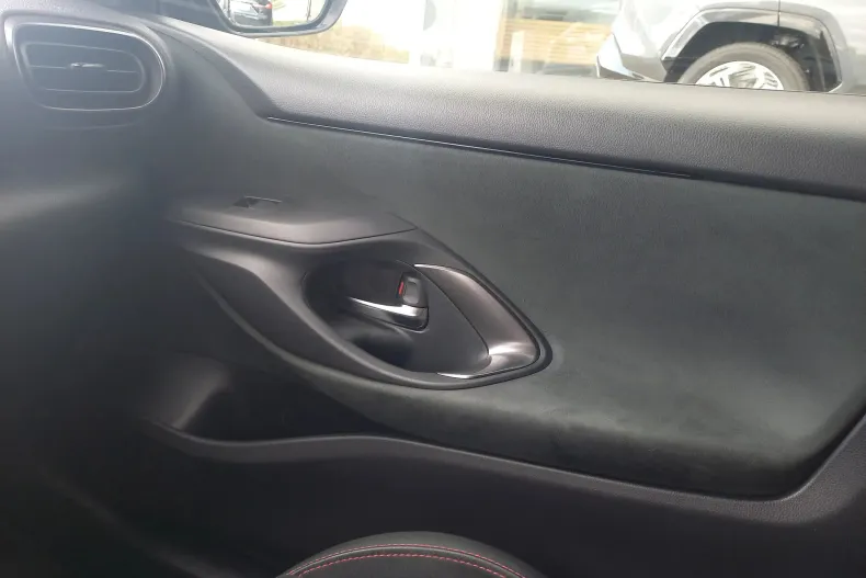 Toyota Yaris din 2020 cu 93.964 km - oferta TOY145061 - foto 31