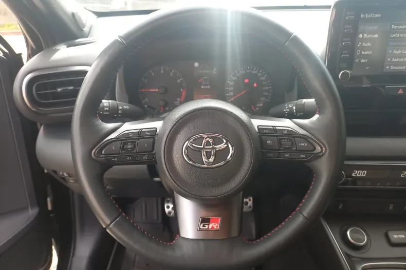 Toyota Yaris din 2020 cu 93.964 km - oferta TOY145061 - foto 35
