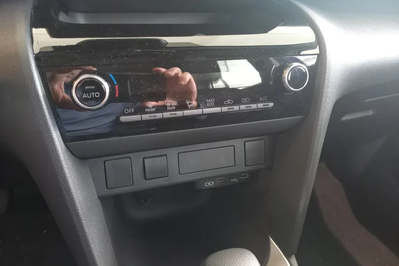 Toyota Yaris Cross din 2025 cu 10 km - oferta TOY145064 - foto 15