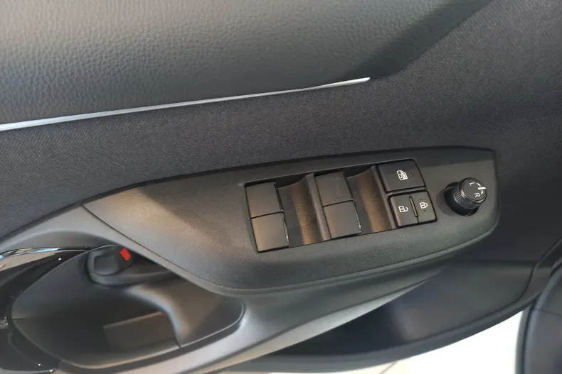 Toyota Yaris din 2025 cu 10 km - oferta TOY145066 - foto 9