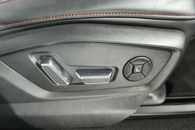 Audi RSQ8 din 2020 cu 128.000 km - oferta AUD145069 - foto 29