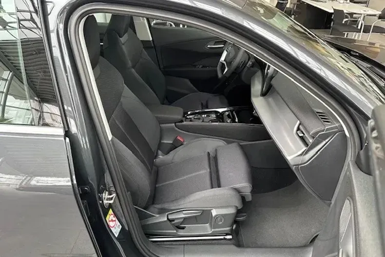 Audi Q3 din 2025 cu 1 km - oferta AUD145070 - foto 14