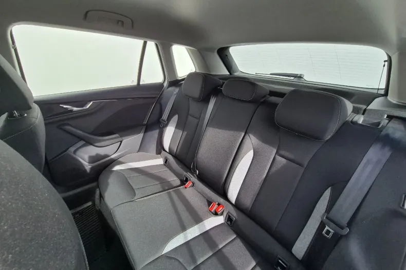 Skoda Kamiq din 2024 cu 43.044 km - oferta SKO145082 - foto 11