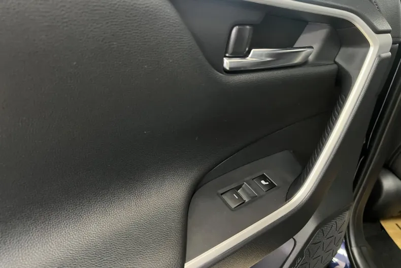 Toyota RAV4 din 2023 cu 103.000 km - oferta TOY145092 - foto 22