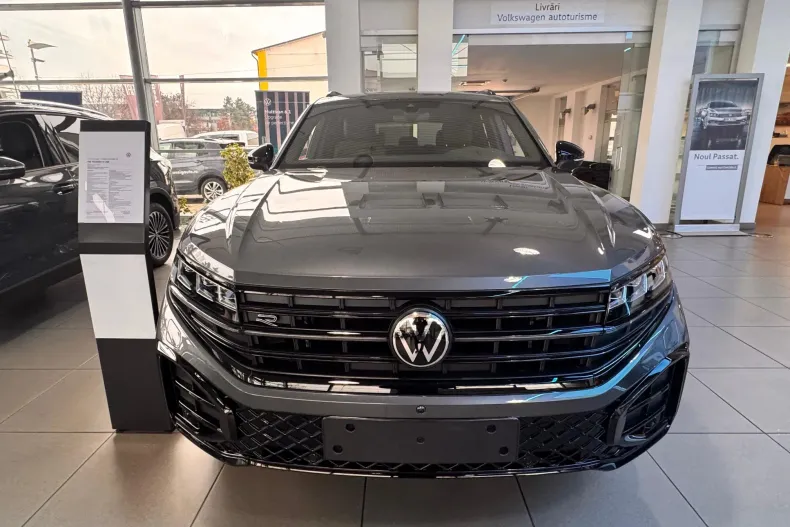 Volkswagen Touareg din 2025 cu 6 km - oferta VOL145093 - foto 6