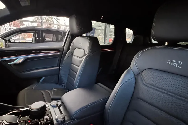 Volkswagen Touareg din 2025 cu 6 km - oferta VOL145093 - foto 8