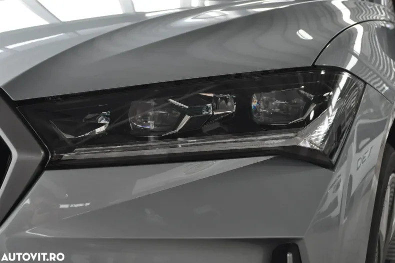 Skoda Superb din 2025 cu 6 km - oferta SKO145104 - foto 11
