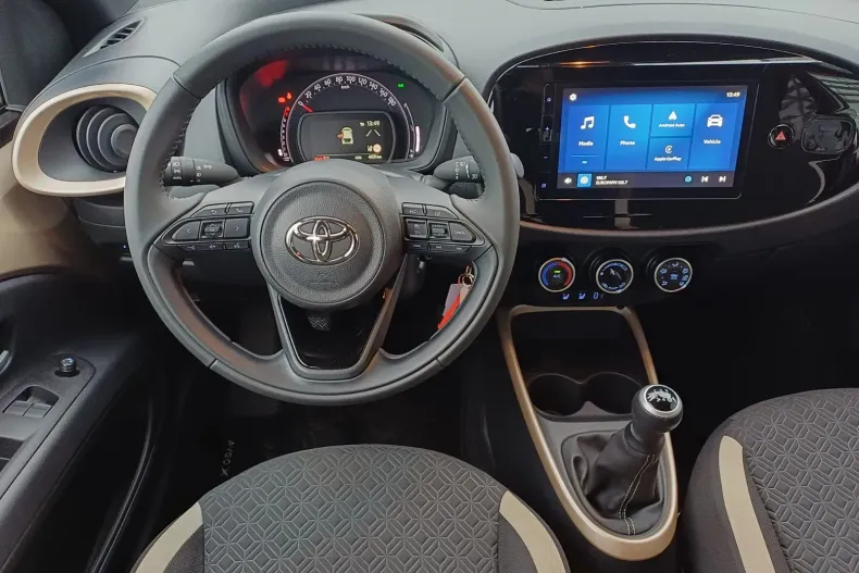 Toyota Aygo (X) din 2025 cu 4.050 km - oferta TOY145110 - foto 10