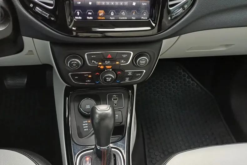 Jeep Compass din 2019 cu 104.379 km - oferta JEE145112 - foto 14