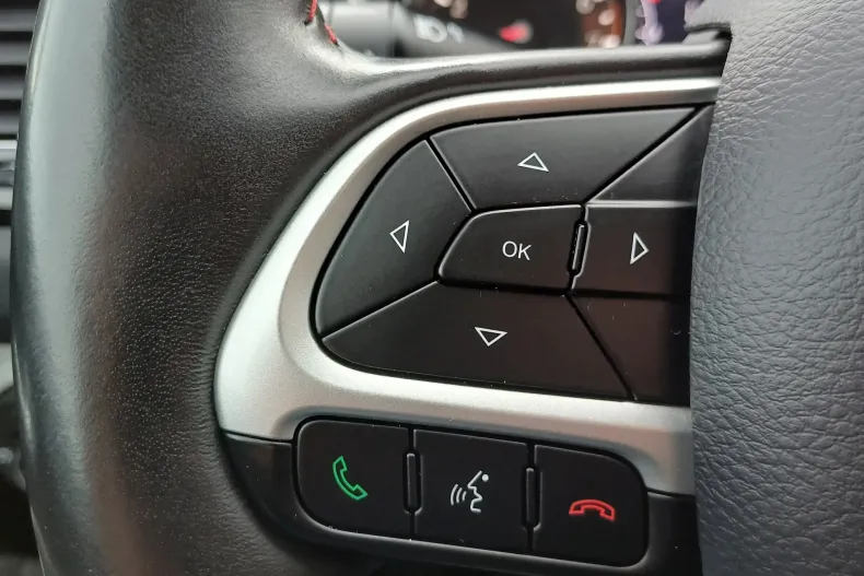 Jeep Compass din 2019 cu 104.379 km - oferta JEE145112 - foto 29