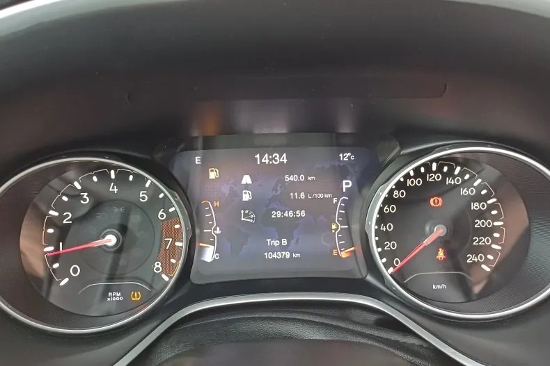 Jeep Compass din 2019 cu 104.379 km - oferta JEE145112 - foto 32