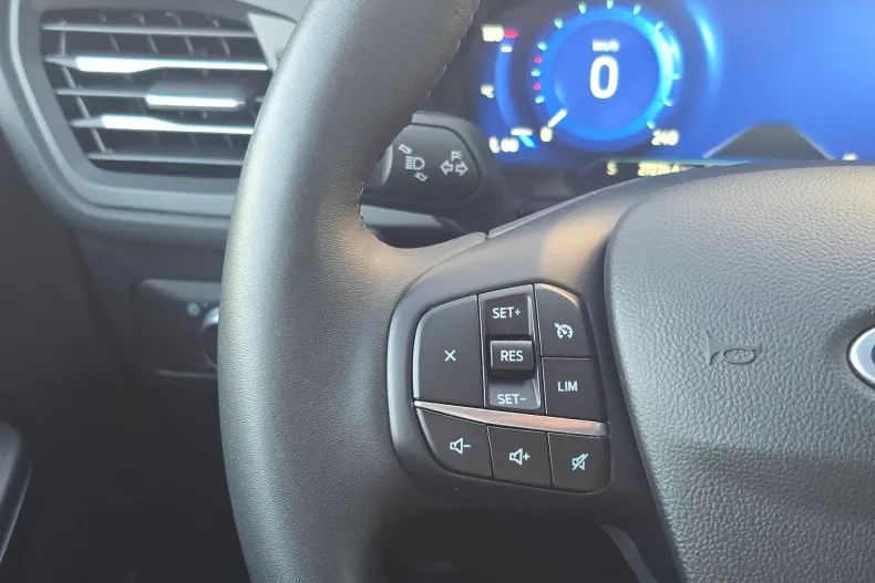 Ford Kuga din 2023 cu 27.275 km - oferta FOR145116 - foto 9