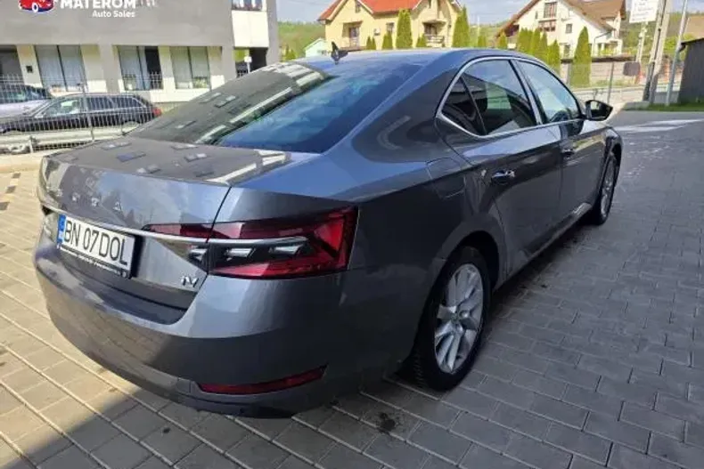 Skoda Superb din 2022 cu 25.000 km - oferta SKO145140 - foto 5