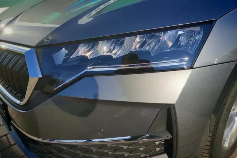 Skoda Octavia din 2025 cu 5 km - oferta SKO145141 - foto 7