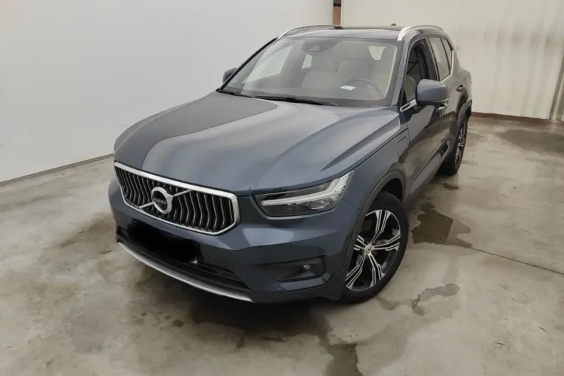 Volvo XC40 din 2021 cu 107.700 km - oferta VOL145144 - foto 1