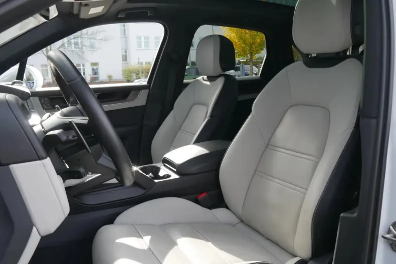 Porsche Cayenne din 2023 cu 22.000 km - oferta POR145159 - foto 12