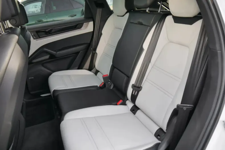 Porsche Cayenne din 2023 cu 22.000 km - oferta POR145159 - foto 24