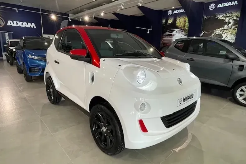 Aixam Miniauto din 2025 cu 2 km - oferta AIX145176 - foto 6