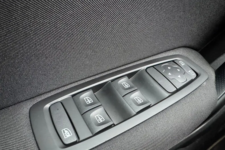 Renault Megane din 2020 cu 38.300 km - oferta REN145182 - foto 16