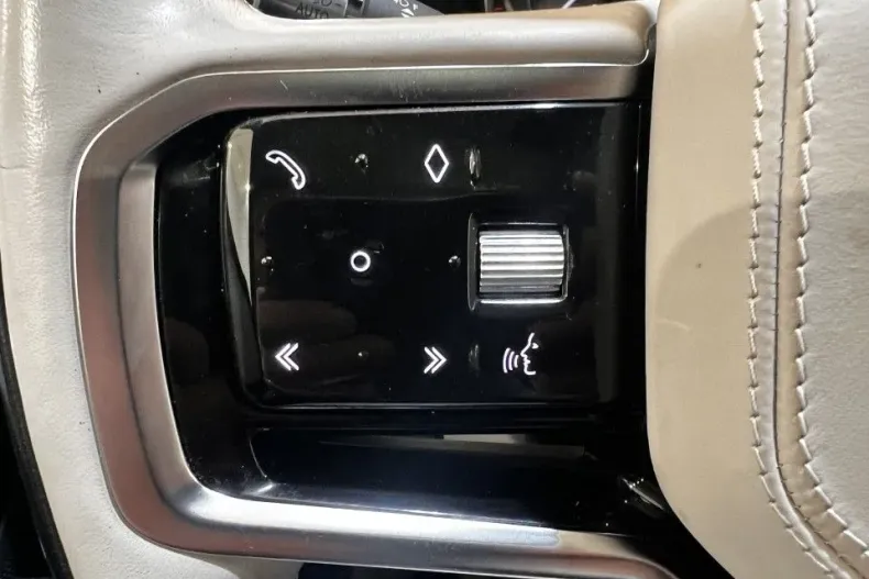 Land Rover Range Rover Velar din 2023 cu 27.201 km - oferta LAN145186 - foto 12