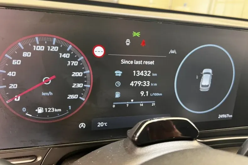 Hyundai KONA din 2023 cu 24.967 km - oferta HYU145190 - foto 23