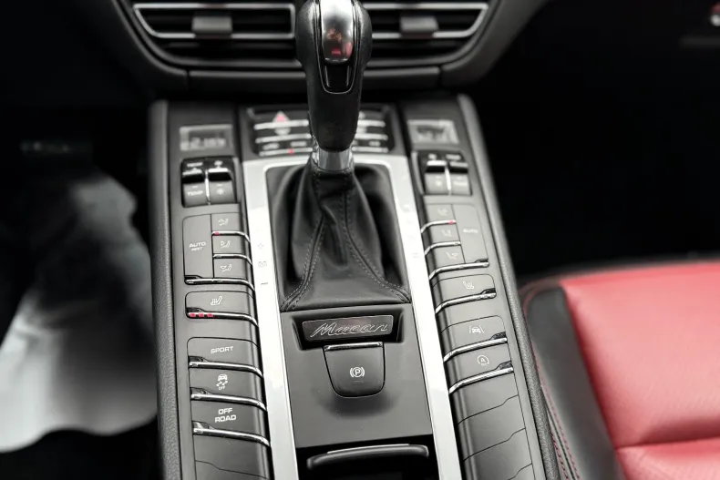 Porsche Macan din 2021 cu 79.730 km - oferta POR145194 - foto 8