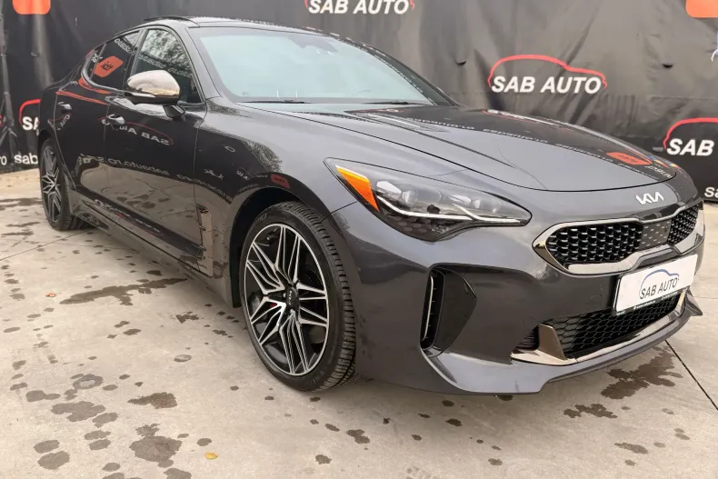 Kia Stinger din 2023 cu 9.490 km - oferta KIA145196 - foto 3