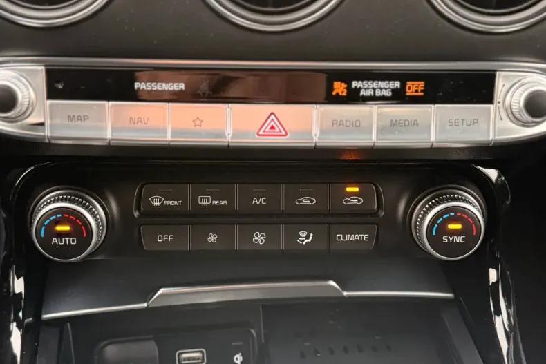 Kia Stinger din 2023 cu 9.490 km - oferta KIA145196 - foto 10