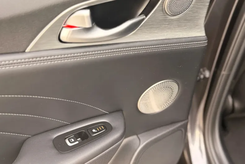 Kia Stinger din 2023 cu 9.490 km - oferta KIA145196 - foto 17