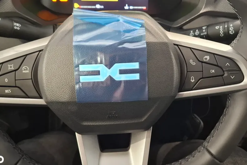 Dacia Duster din 2025 cu 4 km - oferta DAC145201 - foto 15