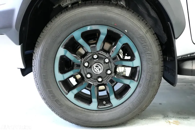 Toyota Hilux din 2025 cu 10 km - oferta TOY145207 - foto 12