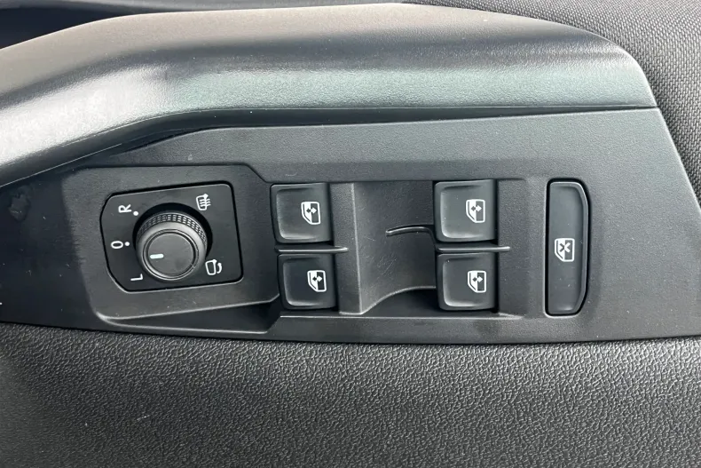 Volkswagen Taigo din 2024 cu 27.739 km - oferta VOL145208 - foto 12