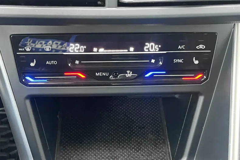 Volkswagen Taigo din 2024 cu 27.739 km - oferta VOL145208 - foto 18