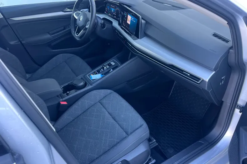 Volkswagen Golf din 2021 cu 29.258 km - oferta VOL145211 - foto 26