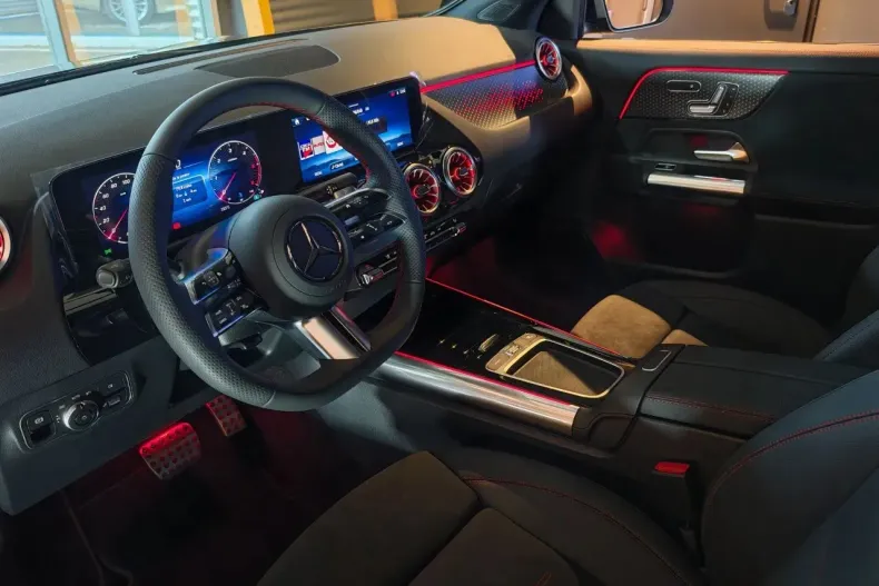 Mercedes-Benz GLA din 2025 cu 1 km - oferta MER145218 - foto 2