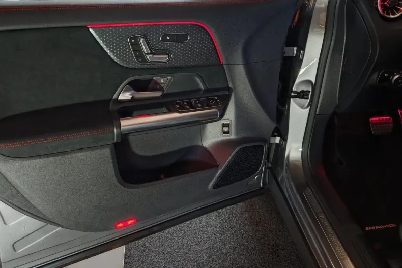 Mercedes-Benz GLA din 2025 cu 1 km - oferta MER145218 - foto 15