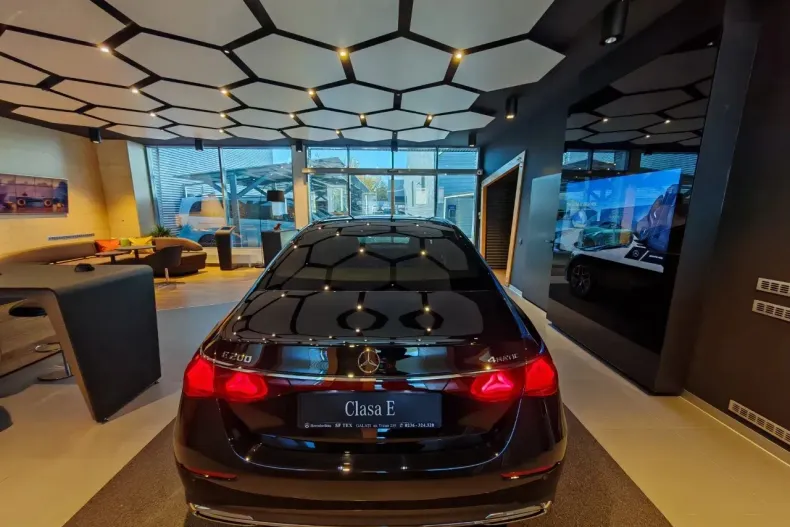 Mercedes-Benz E din 2025 cu 1 km - oferta MER145221 - foto 19