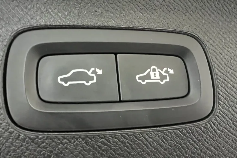 Volvo XC90 din 2023 cu 118.000 km - oferta VOL145224 - foto 19