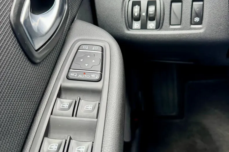 Renault Clio din 2019 cu 119.000 km - oferta REN145241 - foto 34