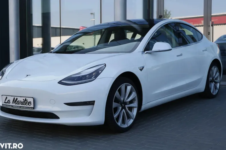 Tesla Model 3 din 2019 cu 66.957 km - oferta TES145247 - foto 22