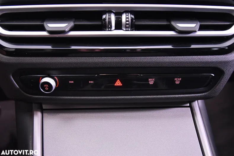 BMW Seria 3 din 2022 cu 39.529 km - oferta BMW145267 - foto 18
