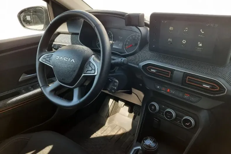 Dacia Sandero din 2023 cu 36.992 km - oferta DAC145274 - foto 17