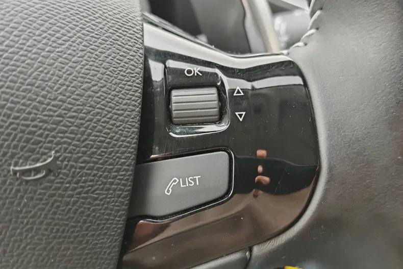 Peugeot 308 din 2020 cu 94.322 km - oferta PEU145288 - foto 21