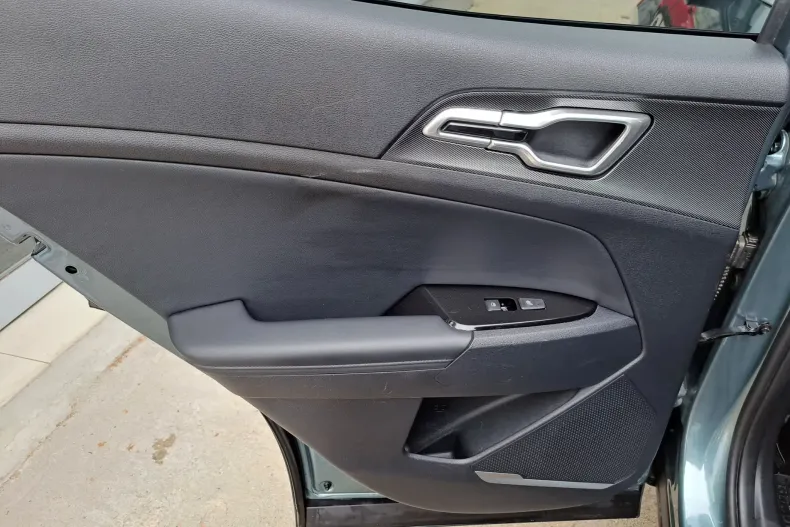 Kia Sportage din 2023 cu 20.470 km - oferta KIA145291 - foto 18