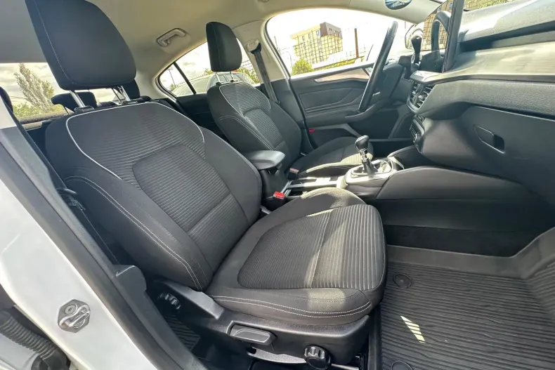 Ford Focus din 2022 cu 74.000 km - oferta FOR145295 - foto 7